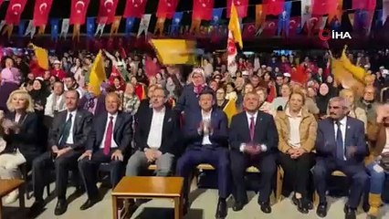 Hamza Dağ: “Bıkmadan, usanmadan heyecanımı tüm İzmir'le paylaşacağım”