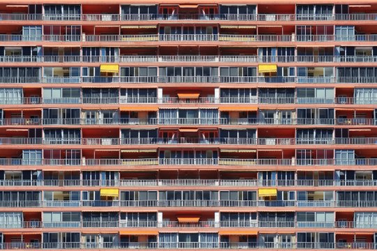 El Euríbor sube y encarece las hipotecas