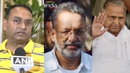 'मुख्तार अंसारी को हर कीमत पर बचाना चाहते थे मुलायम सिंह, पूर्व DSP का बड़ा खुलासा