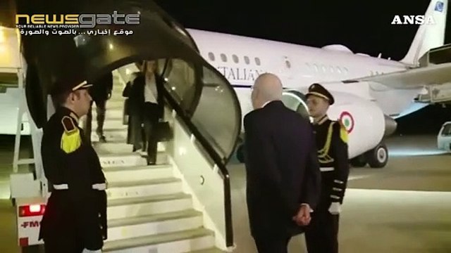 Havaalanında güldüren karşılama: Lübnan Başbakanı, İtalya Başbakanı yerine asistanını öptü