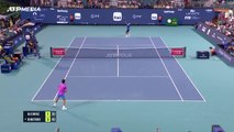 Dimitrov elimina a Alcaraz en cuartos de Miami