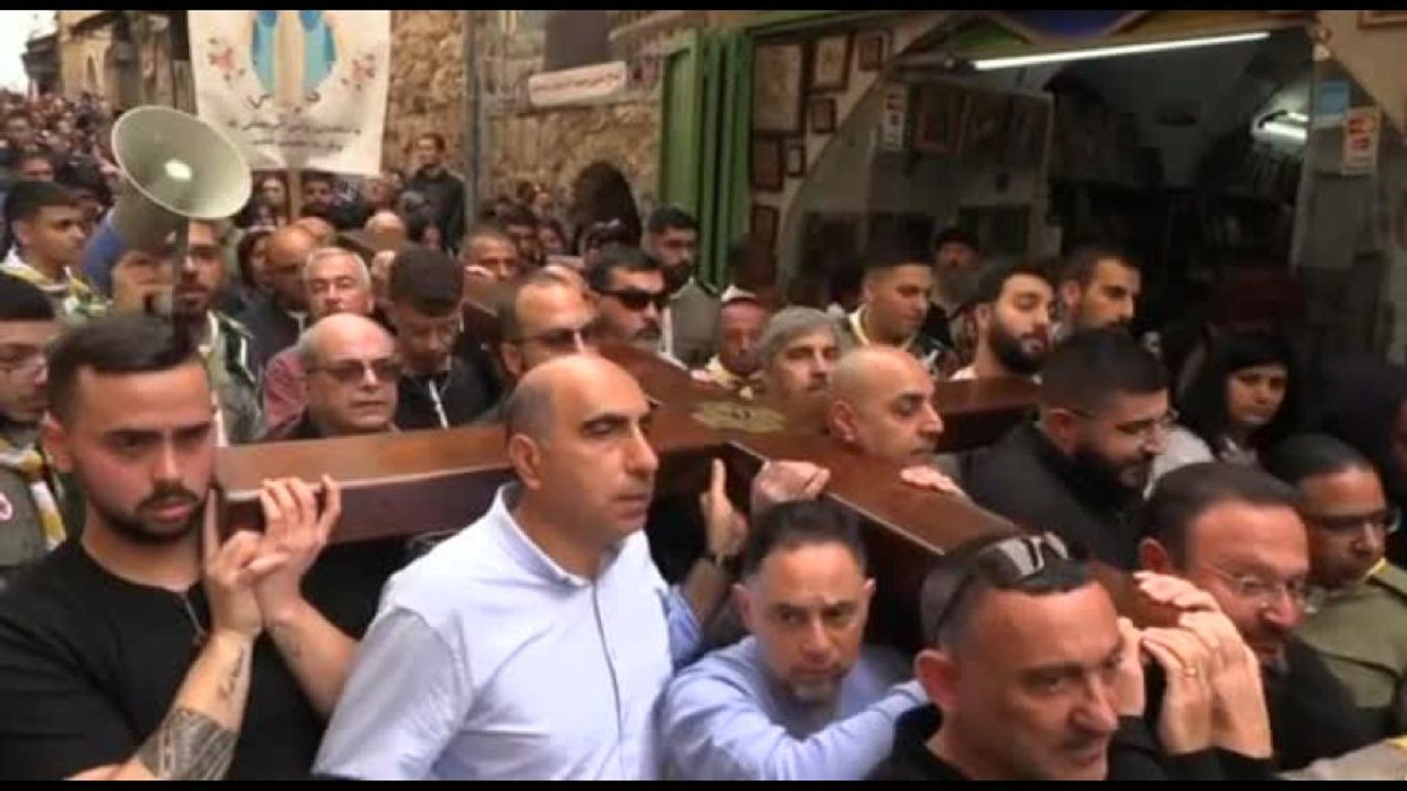 Via Crucis lungo la Via Dolorosa a Gerusalemme vecchia