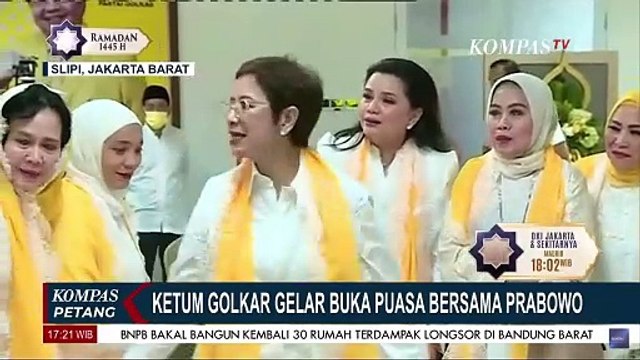 Hadiri Acara Bukber Partai Golkar, Prabowo Disambut Hangat Airlangga Hartarto