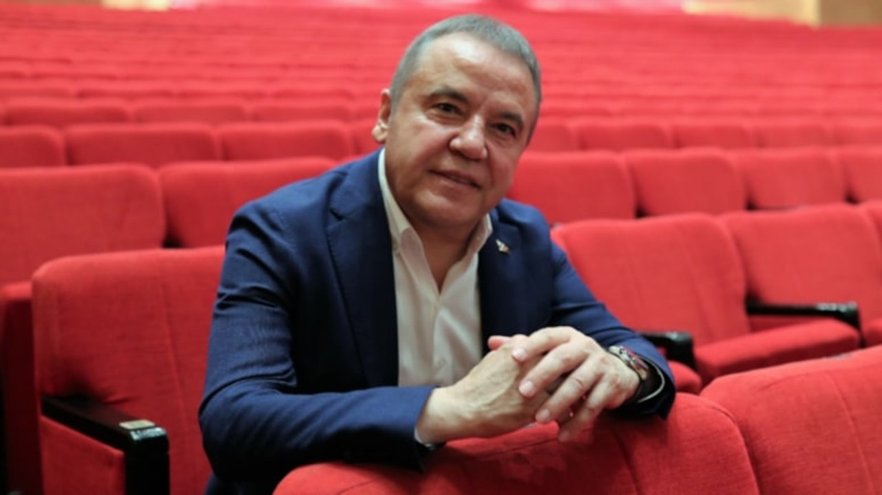 Tamer Karadağlı'nın eleştirdiği bina Kültür ve Turizm Bakanlığı’nın çıktı