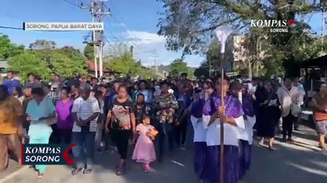 Peringati Kisah Sengsara Yesus Umat Katolik Ibadah Jalan Salib