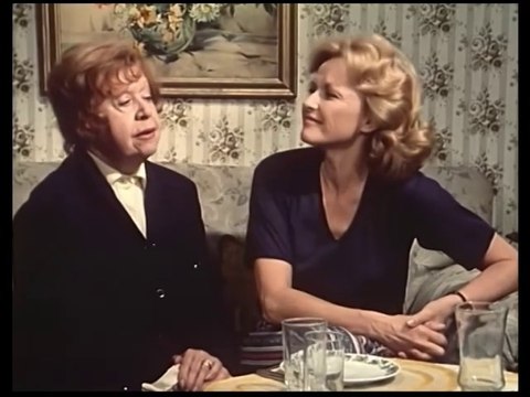 Drei Damen vom Grill - Ganze Serie - Staffel 3/Folge 6 Altes Eisen - 1982