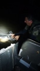 Polícia Ambiental aprende apetrechos e solta peixes pescados de forma irregular em Icaraíma