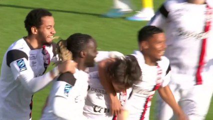 J32 - PAU FC - EN AVANT GUINGAMP (2 - 1) - Résumé - 2022-2023
