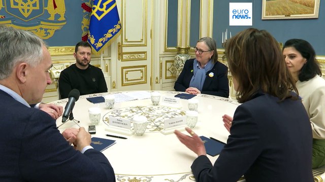 El apoyo de la UE ayuda a levantar la moral de los soldados ucranianos, según Zelenski