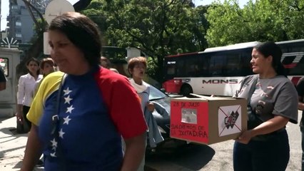 Maduro y el voto en el exterior: venezolanos denuncian trabas para registrarse a votar