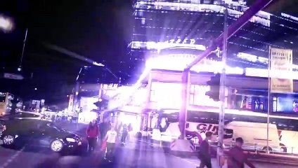 Michael The GlitterKing in Berlin -  Everbody is looking for something