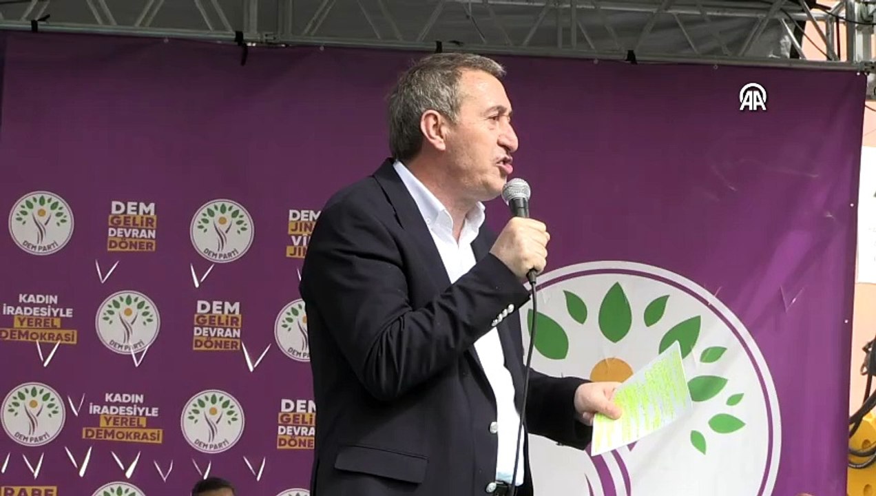 DEM Parti final mitingini Van'da yaptı
