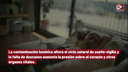 Descargar video: Dormir con las persianas abiertas aumenta el riesgo de sufrir un infarto e ictus