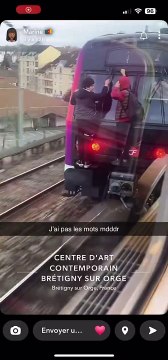 Deux mineurs ont été aperçus à l'arrière d'un train en circulation à Brétigny-sur-Orge.