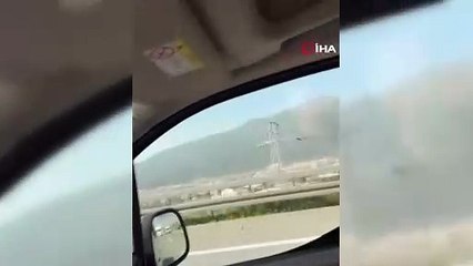Lüks otomobil alev alev yandı, sürücü son anda canını kurtardı