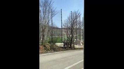 Hastane yolunu 'bütçe yok' diyerek yapmayan İmamoğlu Koç'un golf sahasına asfalt döktü