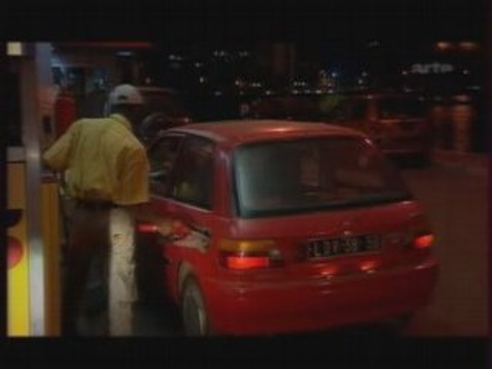 Angola, Le Pétrole Et La Misère 3-3