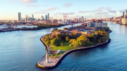 15 SCARY Lighthouses Built in Perilous Places