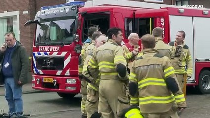 مسلحون يحتجزون عددًا من الرهائن في بلدة هولندية