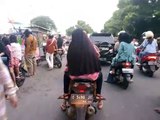 Suasana Jl. Baru Watubelah, Cirebon, Menjelang Magrib Pukul 17.00