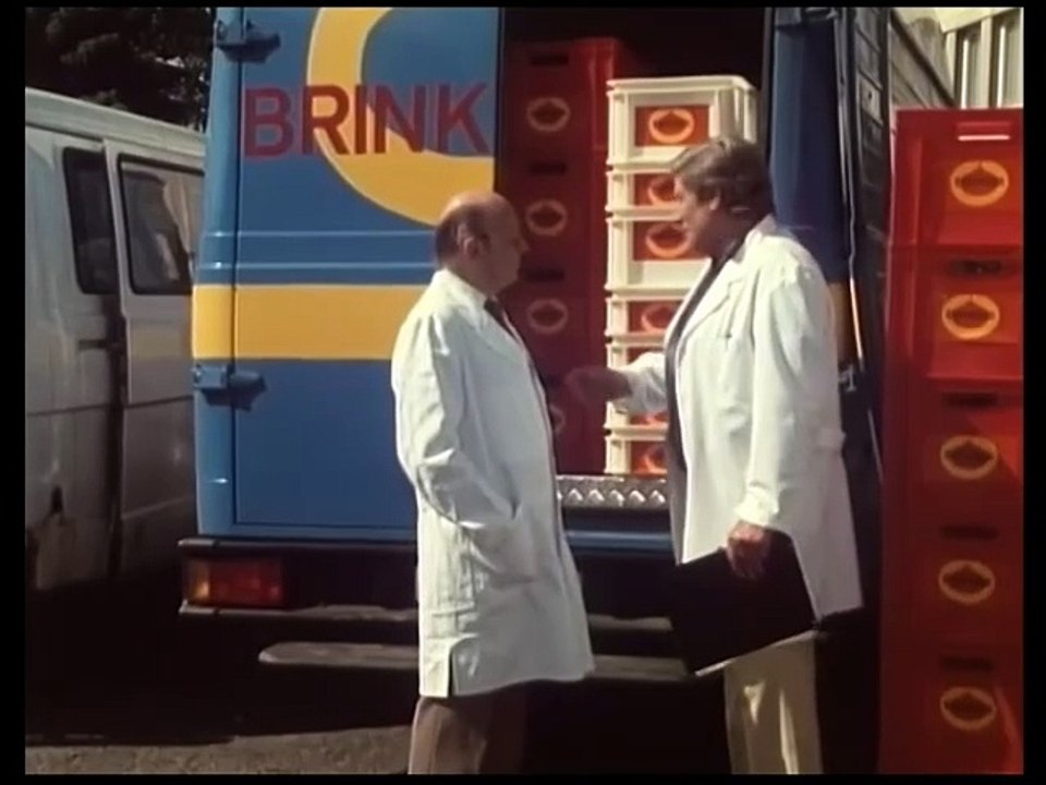 Drei Damen vom Grill - Ganze Serie - Staffel 4/Folge 5  'Kalter Kaffee' - 1983