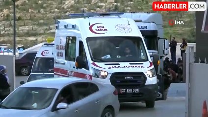 Gaziantep'te yakıt tankerinde 52 düzensiz göçmen bulundu