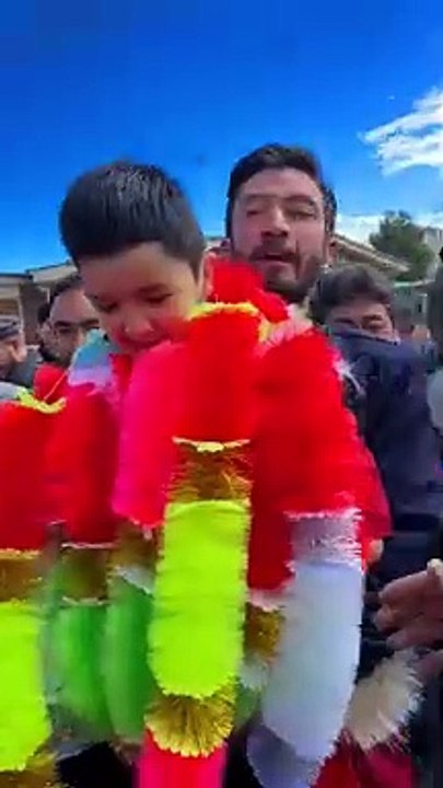 Shiraz ki Airport Per Entry ! Shiraz K fan Pohunch Gaye