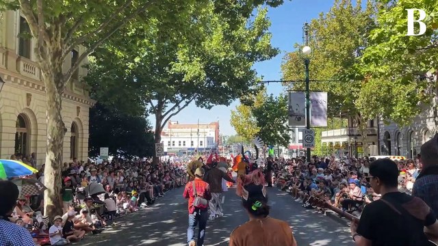 What it's like to be on parade - 2024 Easter Gala Parade Bendigo