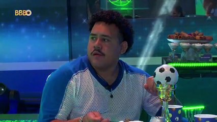 Fernanda detona Beatriz por banho com água de coco na festa do BBB 24