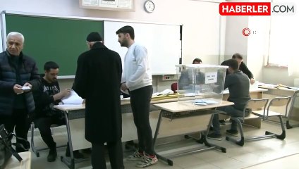 Van'da oy kullanma işlemi başladı