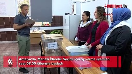 Antalya'da oy verme işlemleri başladı