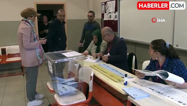 Oyuncu İlker Aksum oyunu kullandı