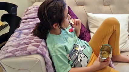 PARTIE 1_  MA PETITE SŒUR A CASSÉ SA JAMBE