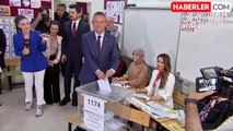 CHP Genel Başkanı Özgür Özel: Seçimin huzur içinde tamamlanması için herkesin sakin olması gerekiyor