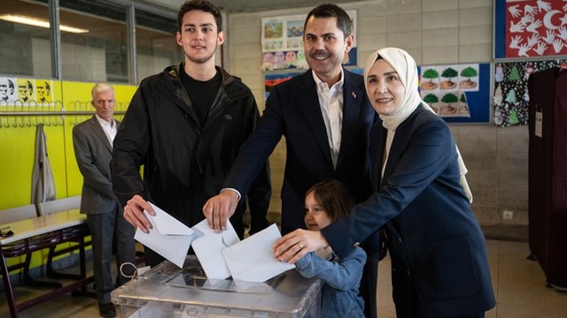 Murat Kurum, oyunu Kağıthane'de kullandı