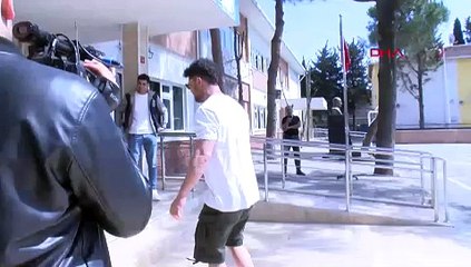 İstanbul - Murat Boz: Oy pusulaları biraz uzundu