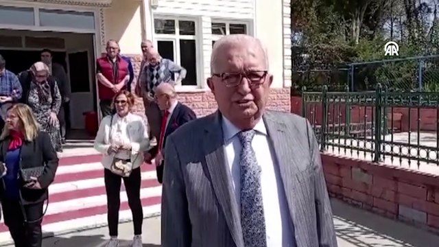 Görevli olduğu okulda kalp krizi geçiren ilçe meclis üyesi adayı öldü