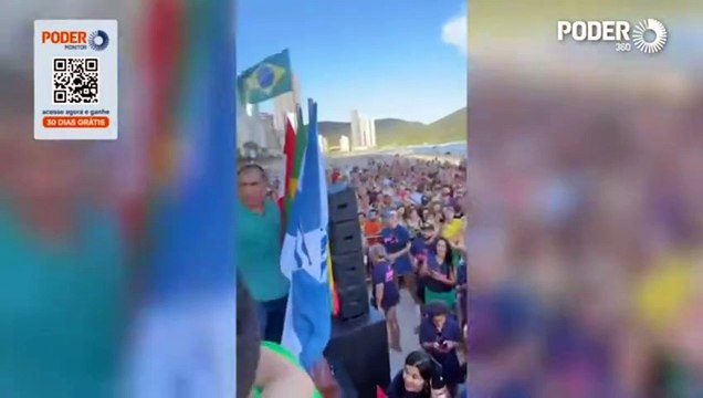 Jair Bolsonaro expulsa políticos de palanque