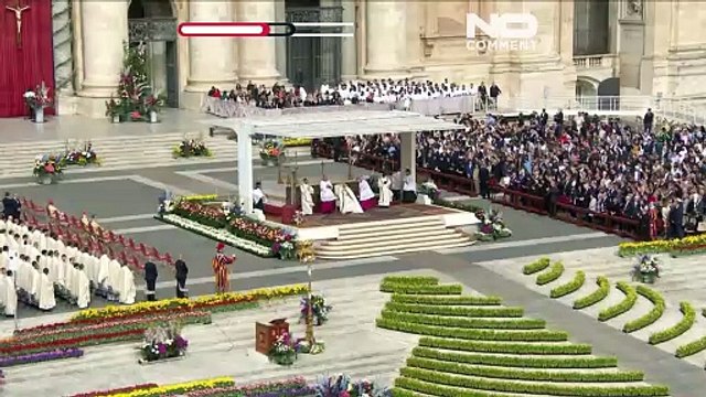 Papst Franziskus spricht in Oster-Botschaft von Krieg in den Augen der Kinder