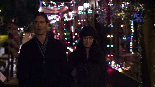 Les chassés-croisés de Noël Bande-annonce (EN)