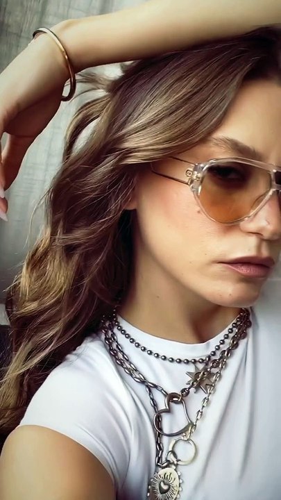 Serenay Sarıkaya Beklerken kendimi beğendiysem demek ki…