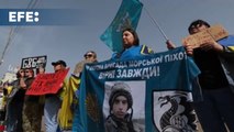 Decenas de personas protestan en Kiev para pedir el retorno de los prisioneros de guerra