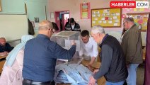 Uşak'ta sandıklar kapandı, oy sayım işlemi devam ediyor