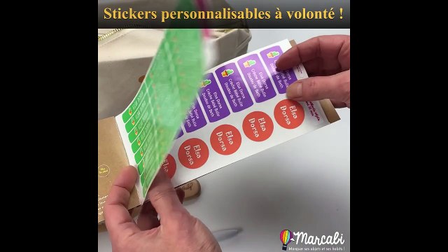 pose des stickers autocollants objets marcabi