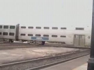 Metra 407 Leaving Station
