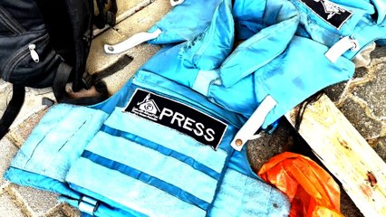 قصف إسرائيلي لنازحين وصحفيين بباحة مستشفى شهداء الأقصى بدير البلح