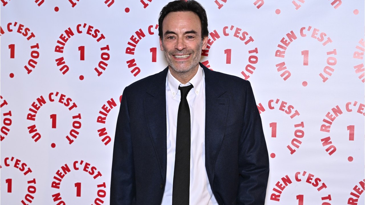 Voici - "Elle nous réclame un paquet de pognon" : les révélations d'Anthony Delon sur son procès contre sa sœur Anouchka