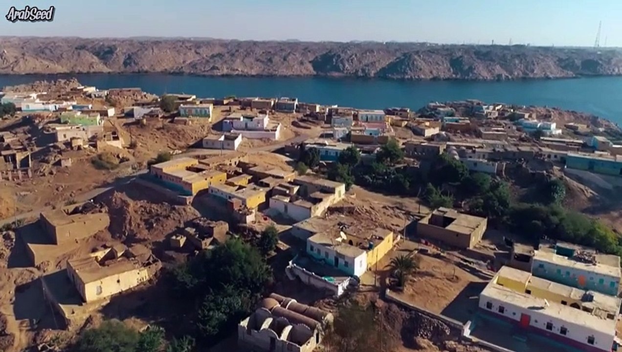 مسلسل قِلْعَ اًلُحٌجَرِ الحلقة 21 الحادية والعشرون
