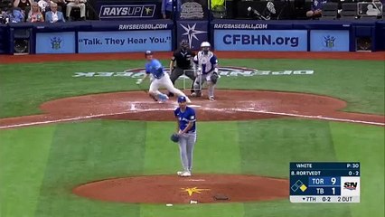¡Vladimir Guerrero Jr. sorprende con un increíble estirón en la inicial! ⚾