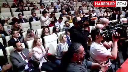 Özgür Özel: "Chp Artık Başının Üzerindeki Görünmez Yüzde 25'lik Tavanı Söz Verdiğimiz Gibi Kırmıştır, Tuzla Buz Etmiştir"